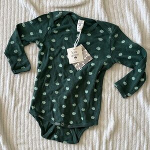 NWT Kate Quinn Forest Green Apple Bodysuit 18-24 months